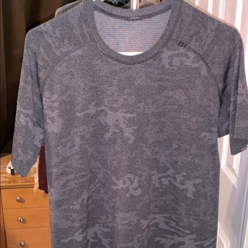 Metal Vent tech MEDIUM camo grey